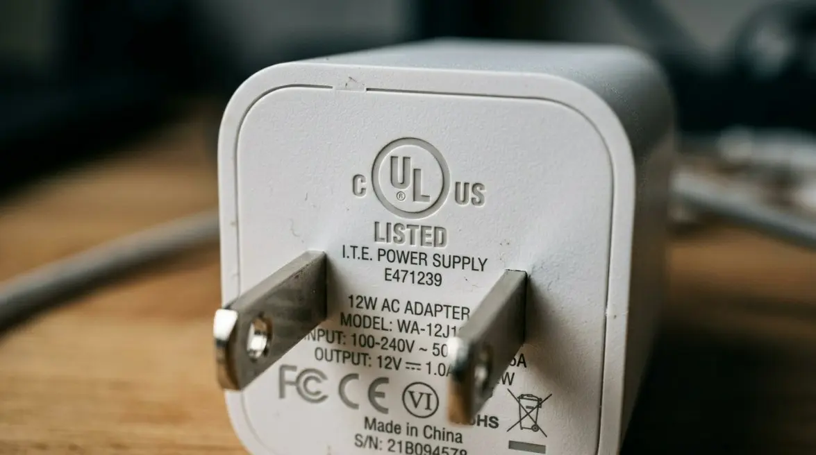 Pabrik Adaptor Daya AS terkemuka: Pabrik Siap & Netral Karbon DOE Level VII
